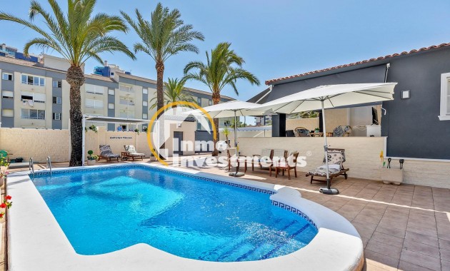 Reventa - Chalet independiente - Torrevieja - Punta Prima