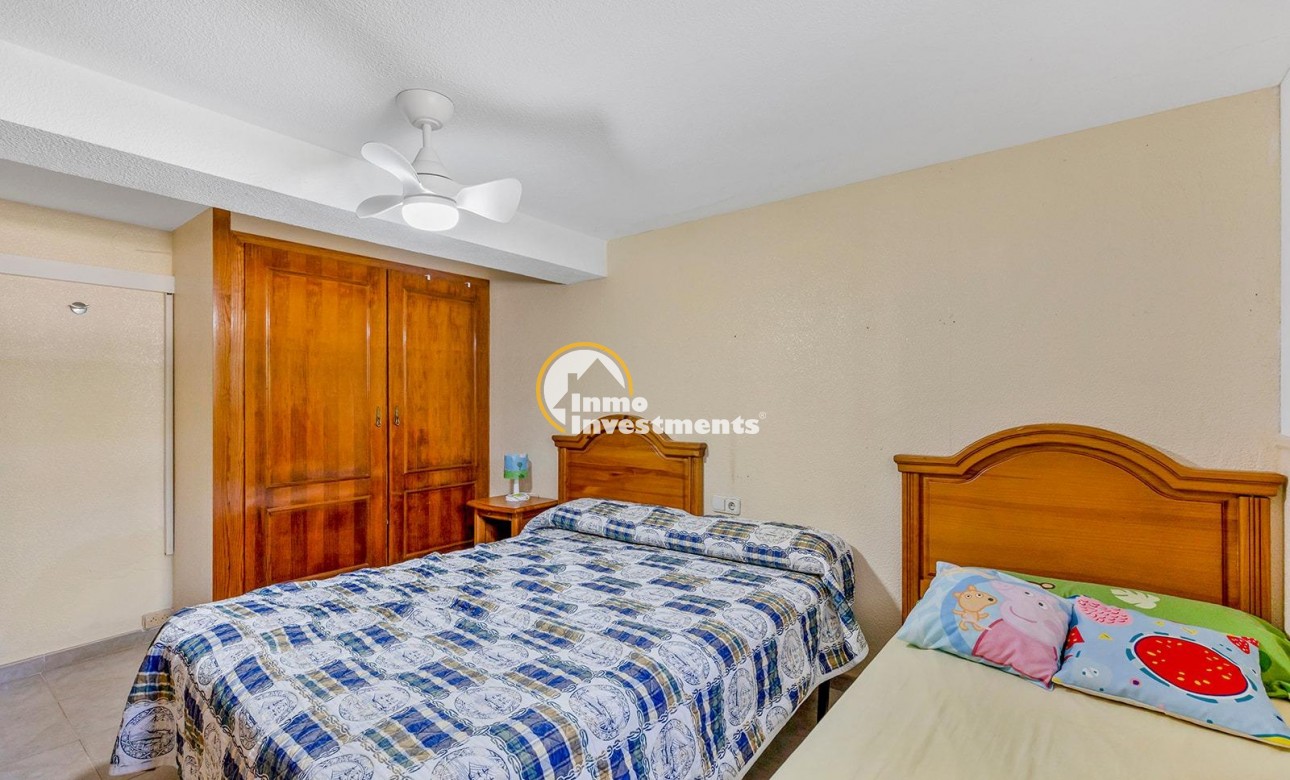 Reventa - Chalet independiente - Torrevieja - Punta Prima