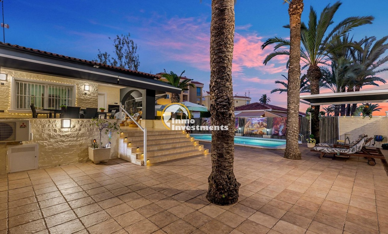 Reventa - Chalet independiente - Torrevieja - Punta Prima