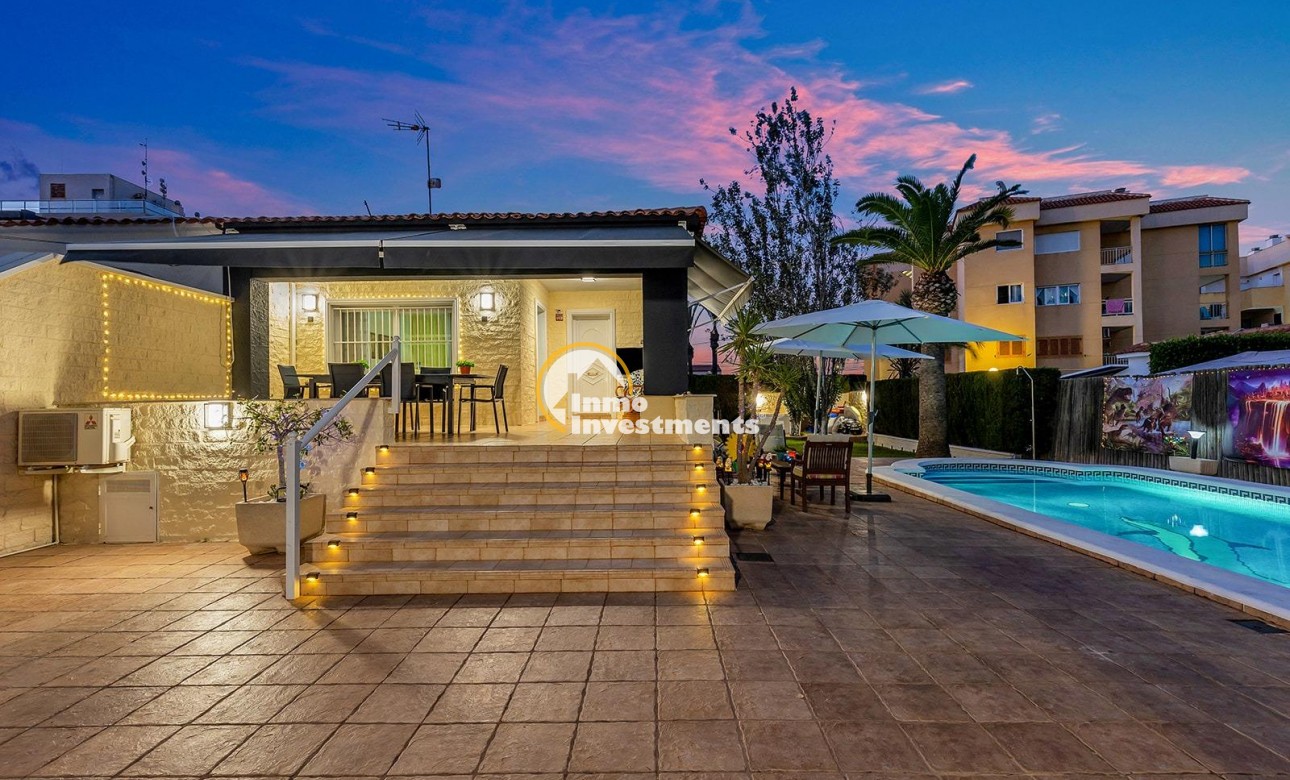 Reventa - Chalet independiente - Torrevieja - Punta Prima