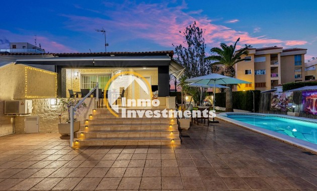 Reventa - Chalet independiente - Torrevieja - Punta Prima
