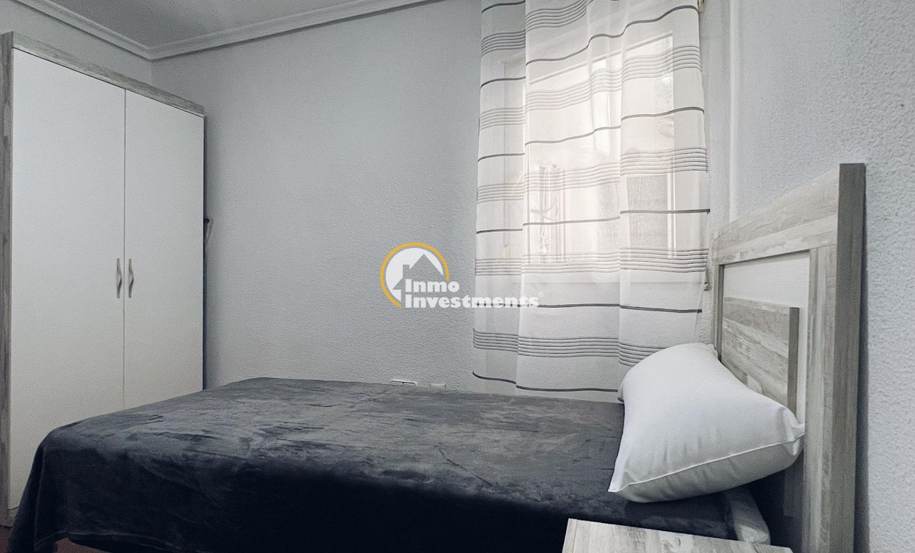 Reventa - Apartamento - Torrevieja - Estacion de autobuses