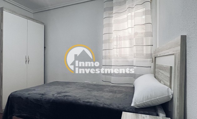 Reventa - Apartamento - Torrevieja - Estacion de autobuses