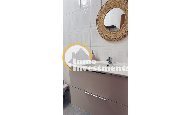 Reventa - Apartamento - Torrevieja - Estacion de autobuses