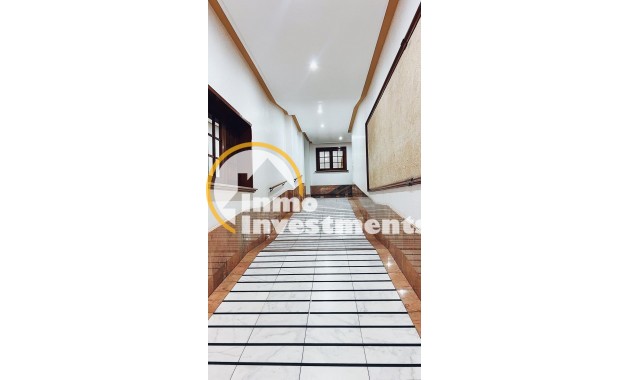 Reventa - Apartamento - Torrevieja - Estacion de autobuses