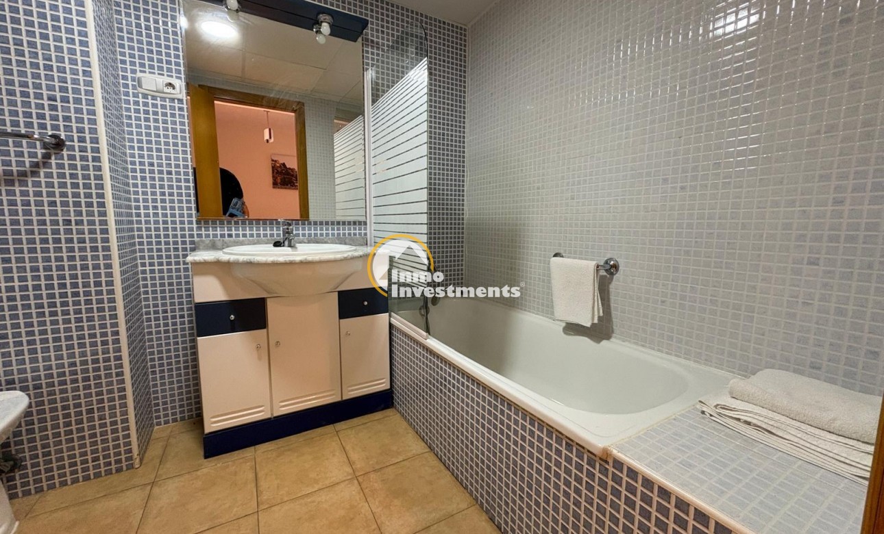 Reventa - Apartamento - Aguilas - Collados