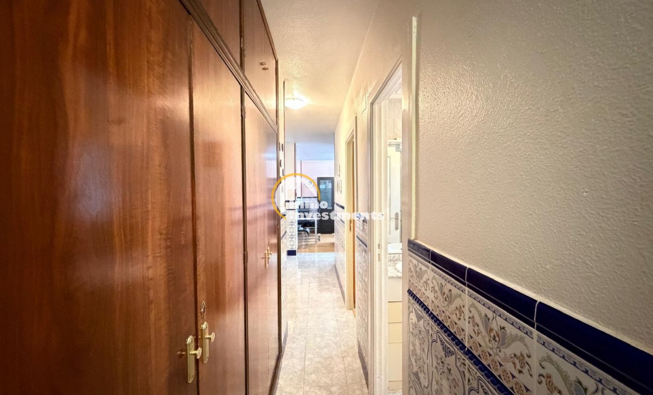 Resale - Apartment - Torrevieja - Playa del Cura