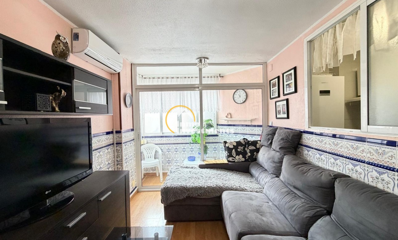 Resale - Apartment - Torrevieja - Playa del Cura