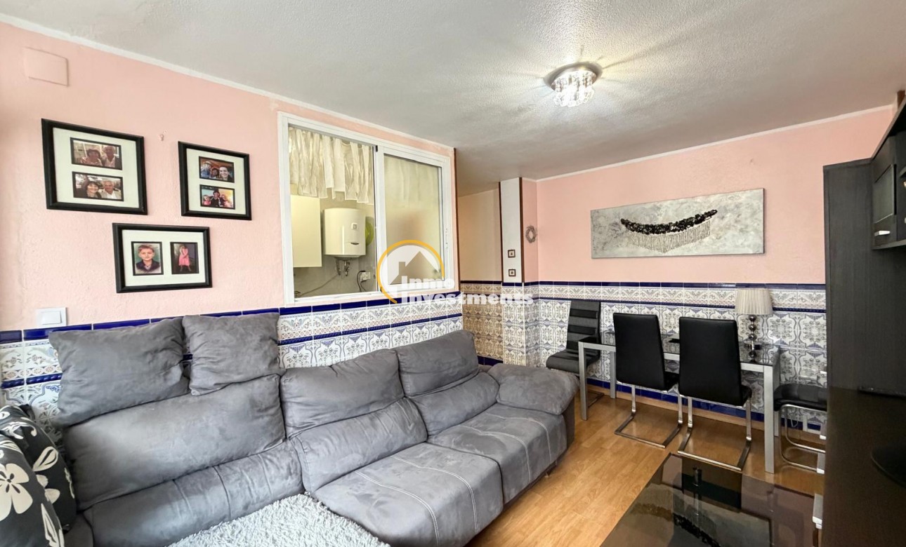 Resale - Apartment - Torrevieja - Playa del Cura