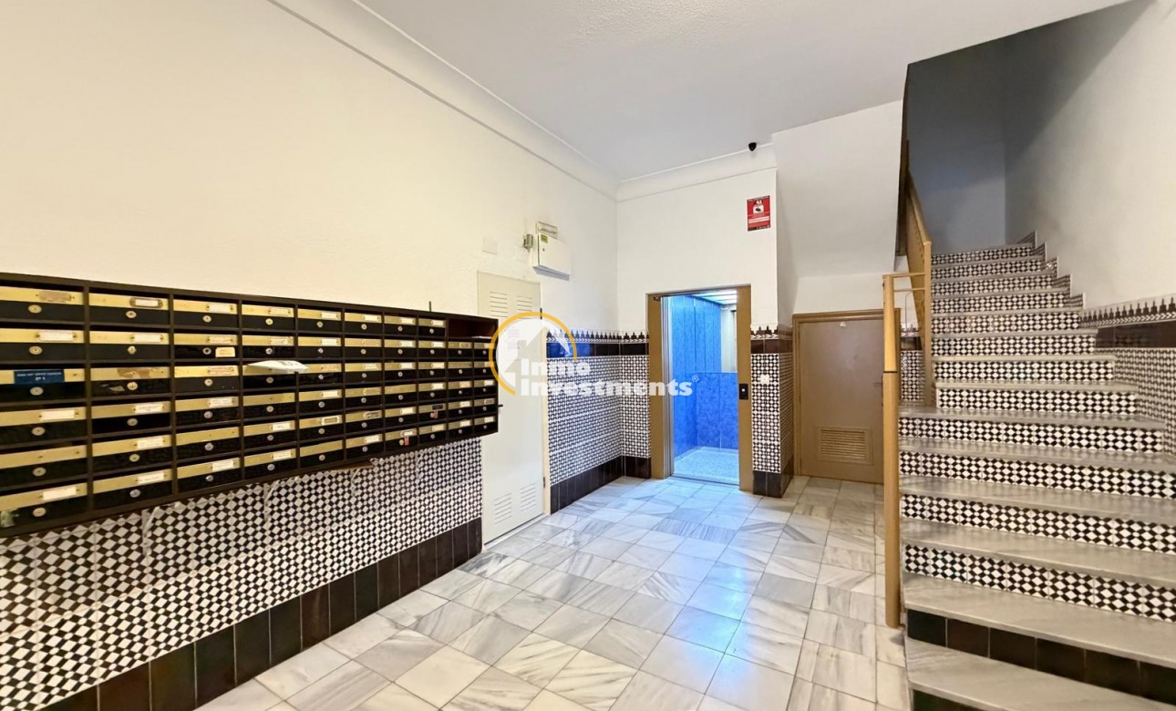 Resale - Apartment - Torrevieja - Playa del Cura