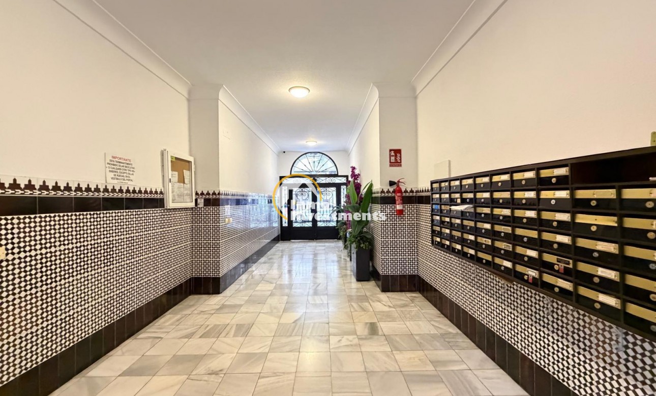 Resale - Apartment - Torrevieja - Playa del Cura