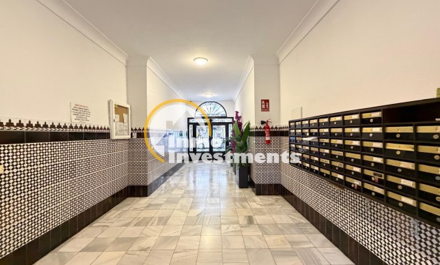 Resale - Apartment - Torrevieja - Playa del Cura