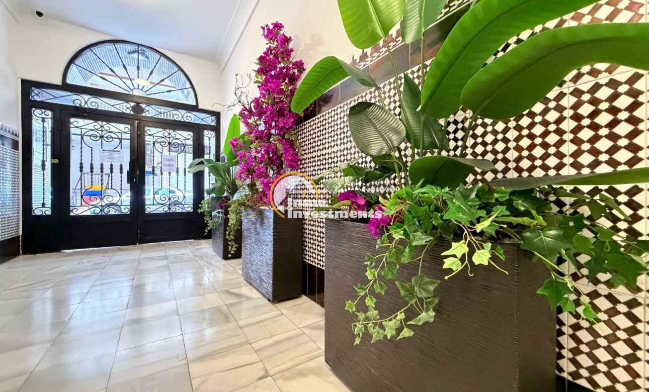 Resale - Apartment - Torrevieja - Playa del Cura
