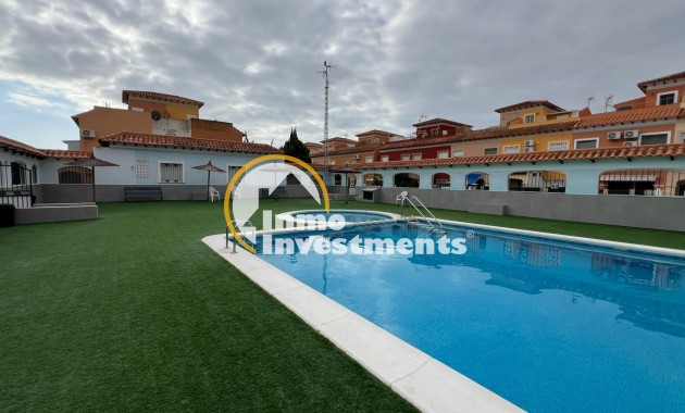 Reventa - Chalet independiente - Torrevieja - Torretas