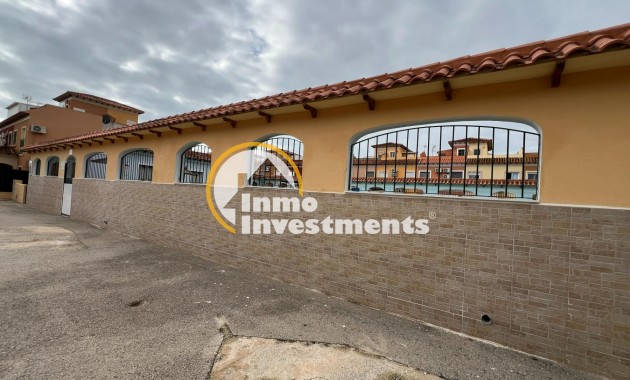 Reventa - Chalet independiente - Torrevieja - Torretas