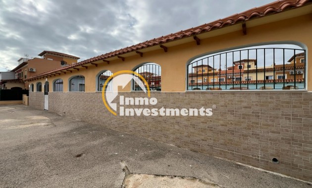 Reventa - Chalet independiente - Torrevieja - Torretas