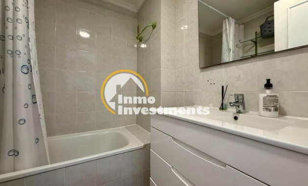 Reventa - Apartamento - Torrevieja - Acequion