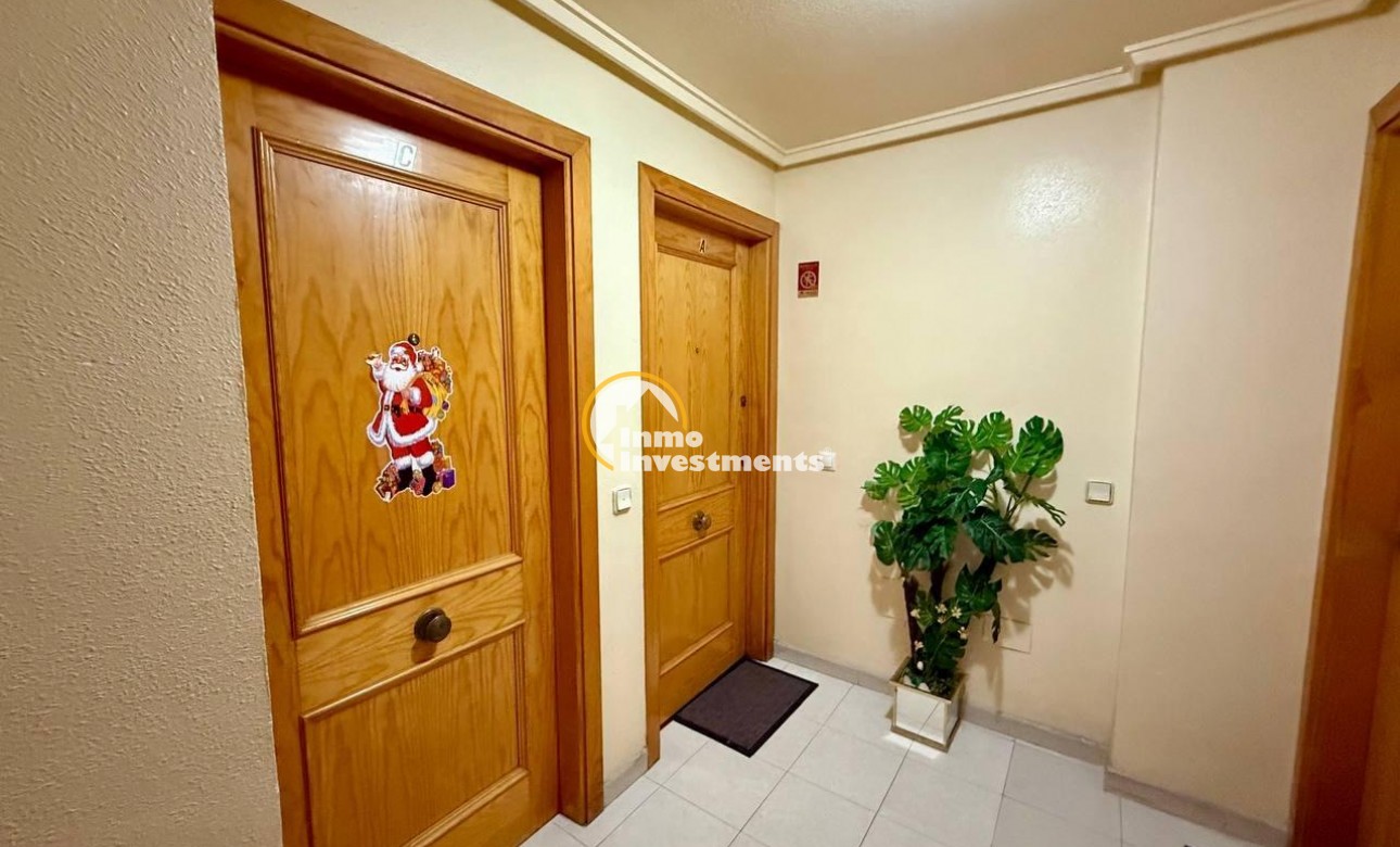 Reventa - Apartamento - Torrevieja - Acequion