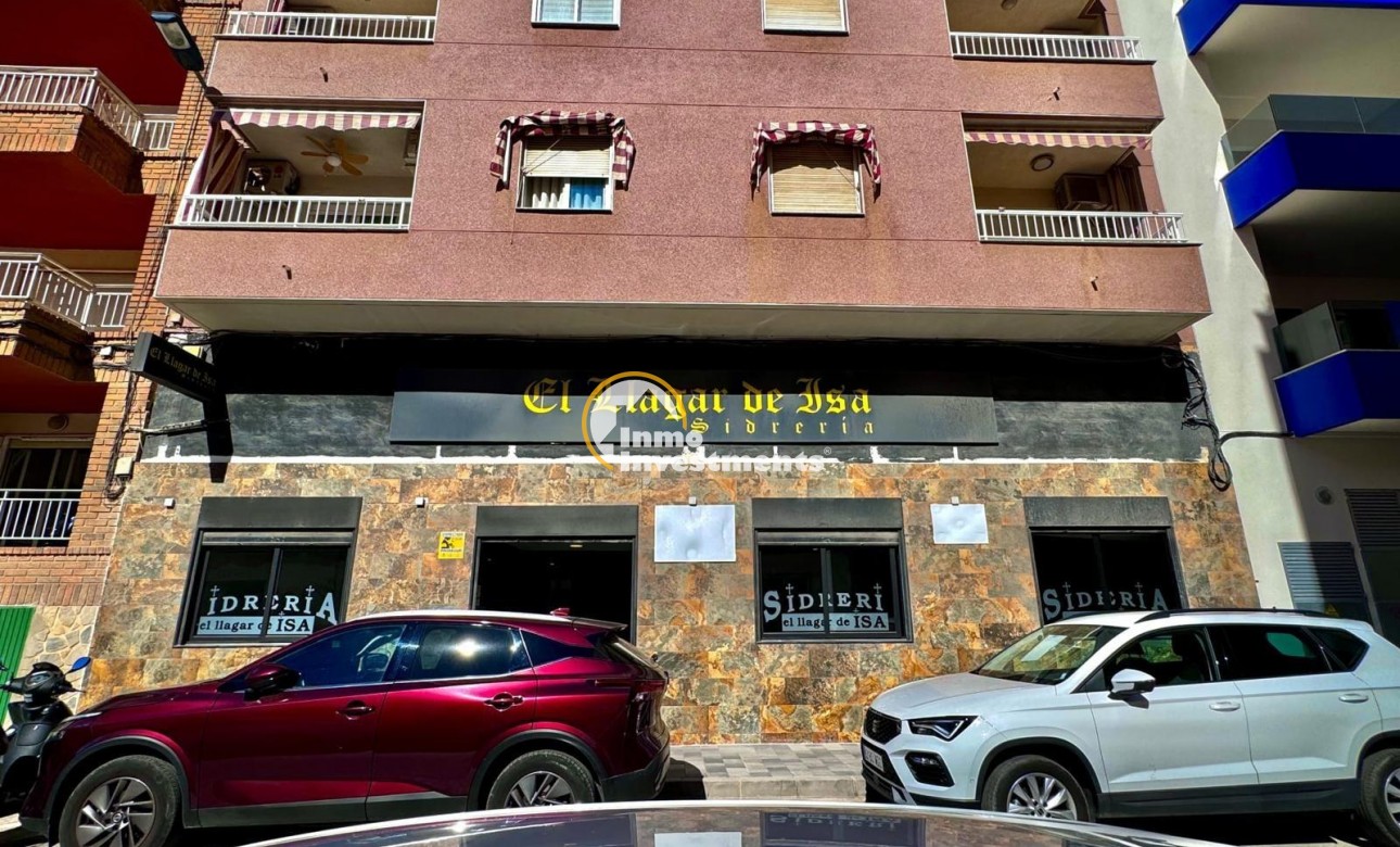 Bestaande bouw - Commercieel - Torrevieja - Playa del Cura