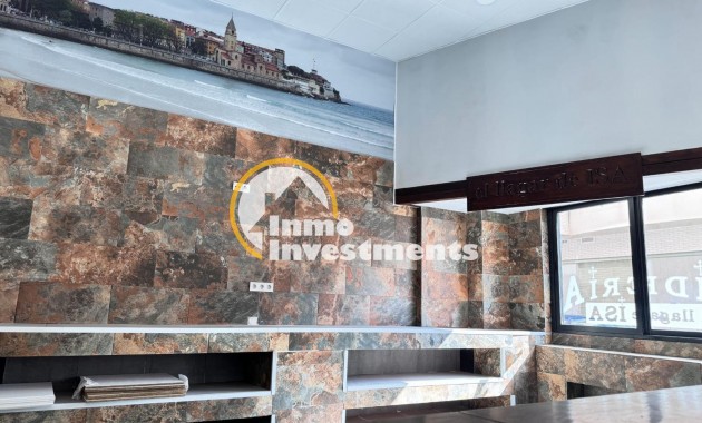 Bestaande bouw - Commercieel - Torrevieja - Playa del Cura