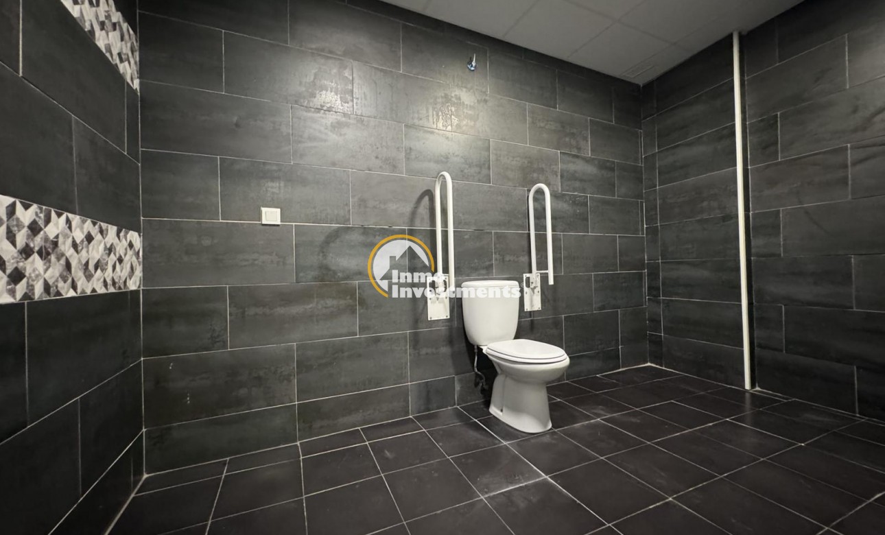 Bestaande bouw - Commercieel - Torrevieja - Playa del Cura