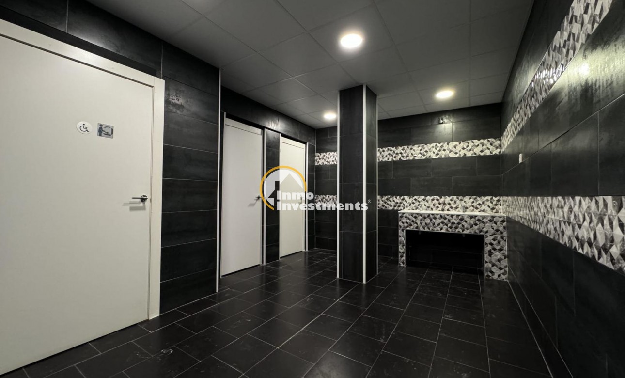 Bestaande bouw - Commercieel - Torrevieja - Playa del Cura