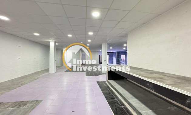 Bestaande bouw - Commercieel - Torrevieja - Playa del Cura