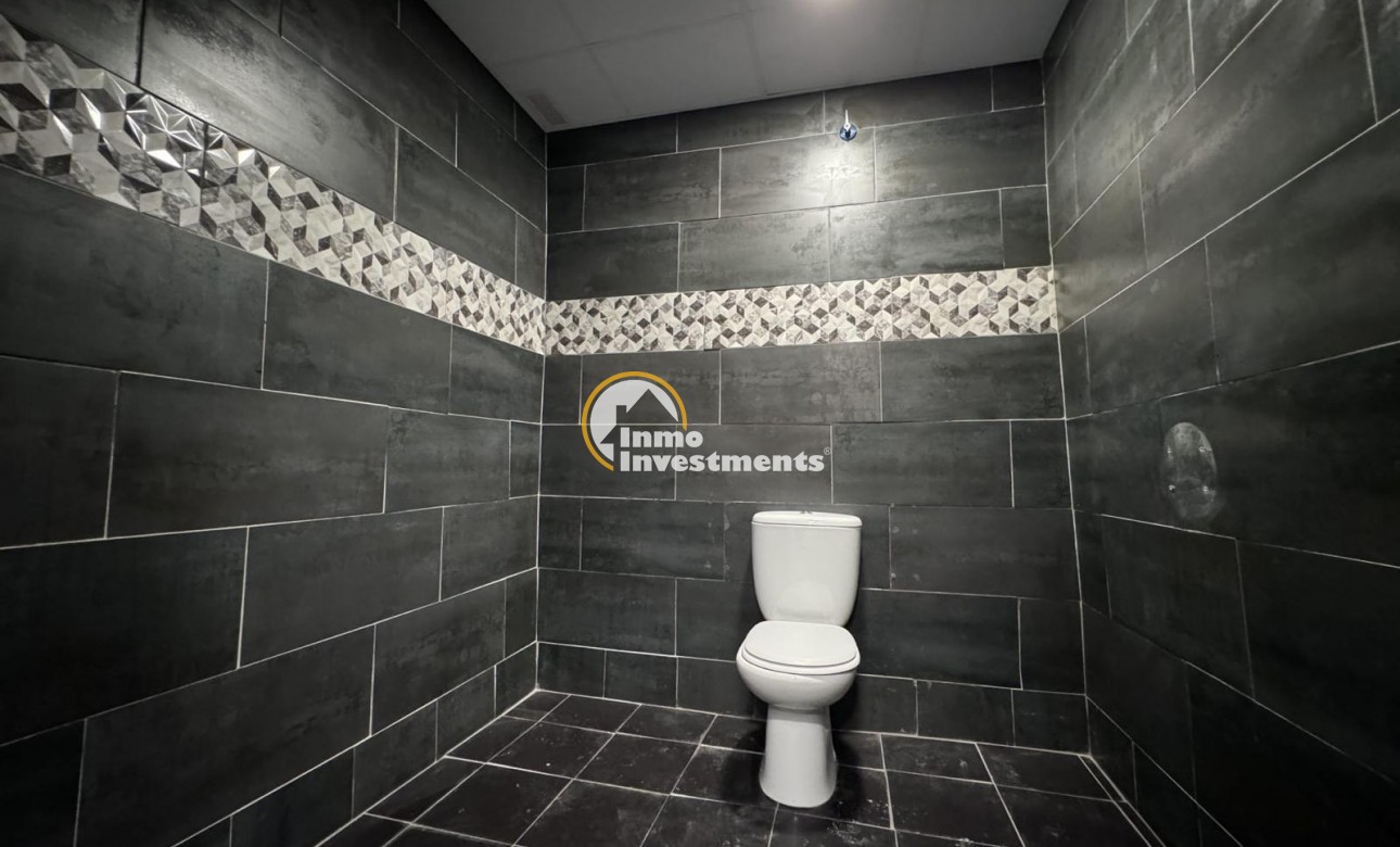 Bestaande bouw - Commercieel - Torrevieja - Playa del Cura