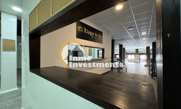 Bestaande bouw - Commercieel - Torrevieja - Playa del Cura