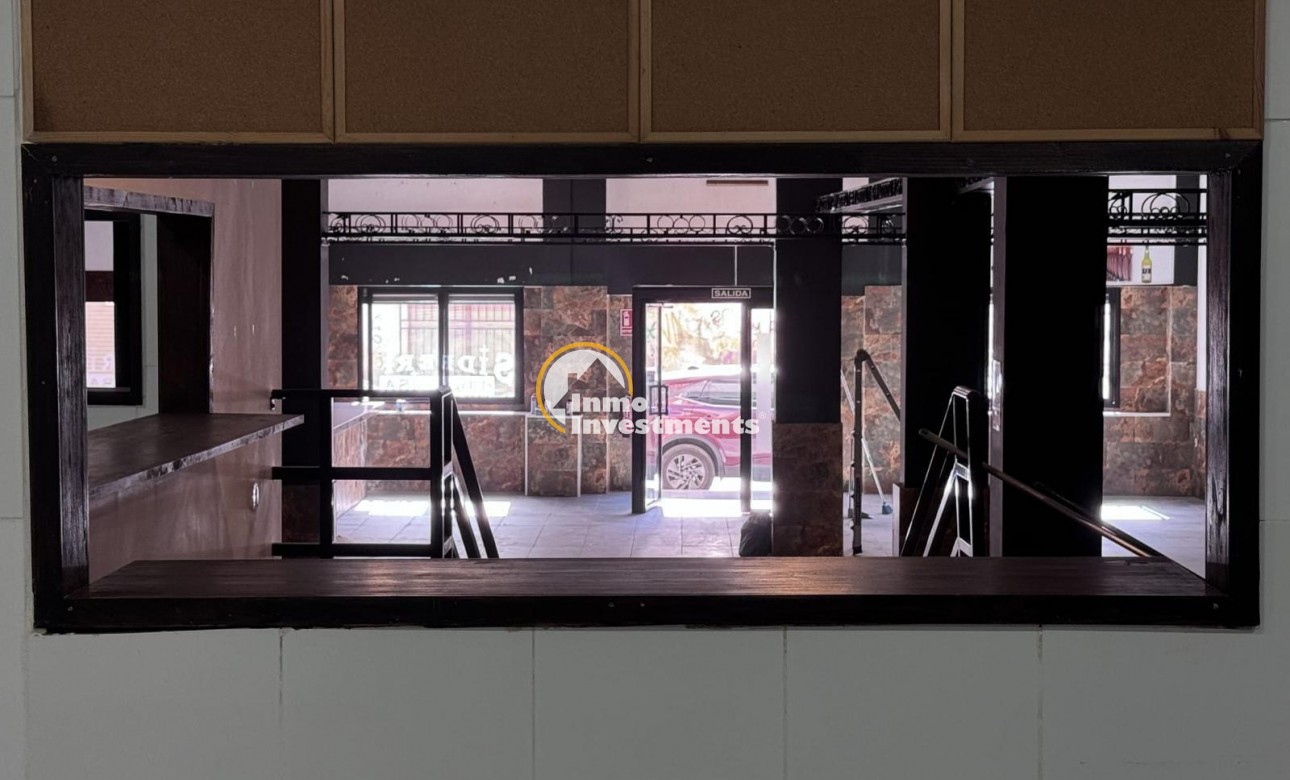 Bestaande bouw - Commercieel - Torrevieja - Playa del Cura