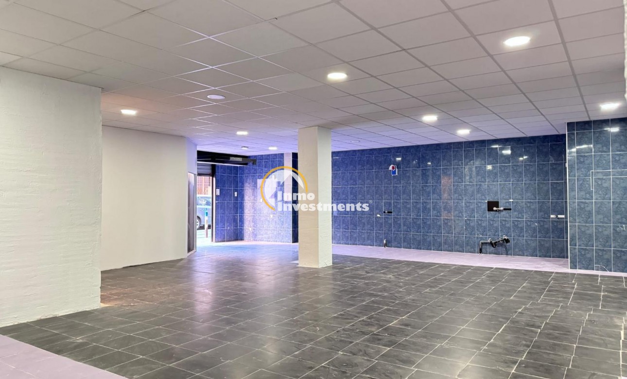 Bestaande bouw - Commercieel - Torrevieja - Playa del Cura