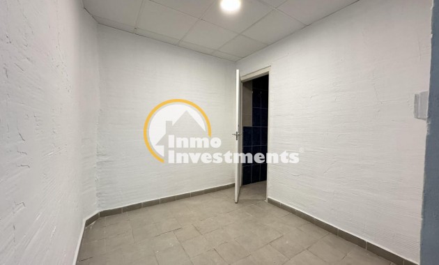 Bestaande bouw - Commercieel - Torrevieja - Playa del Cura