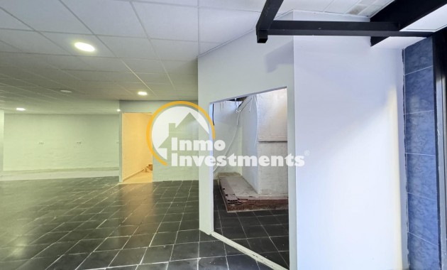 Bestaande bouw - Commercieel - Torrevieja - Playa del Cura