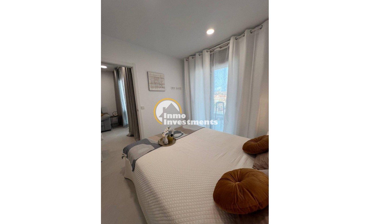 Resale - Apartment - Torrevieja - La Mata