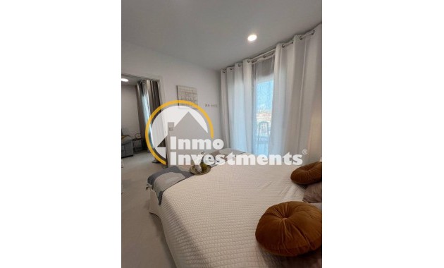 Resale - Apartment - Torrevieja - La Mata