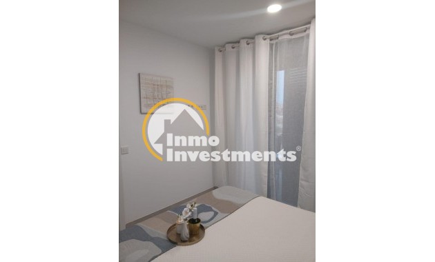 Resale - Apartment - Torrevieja - La Mata