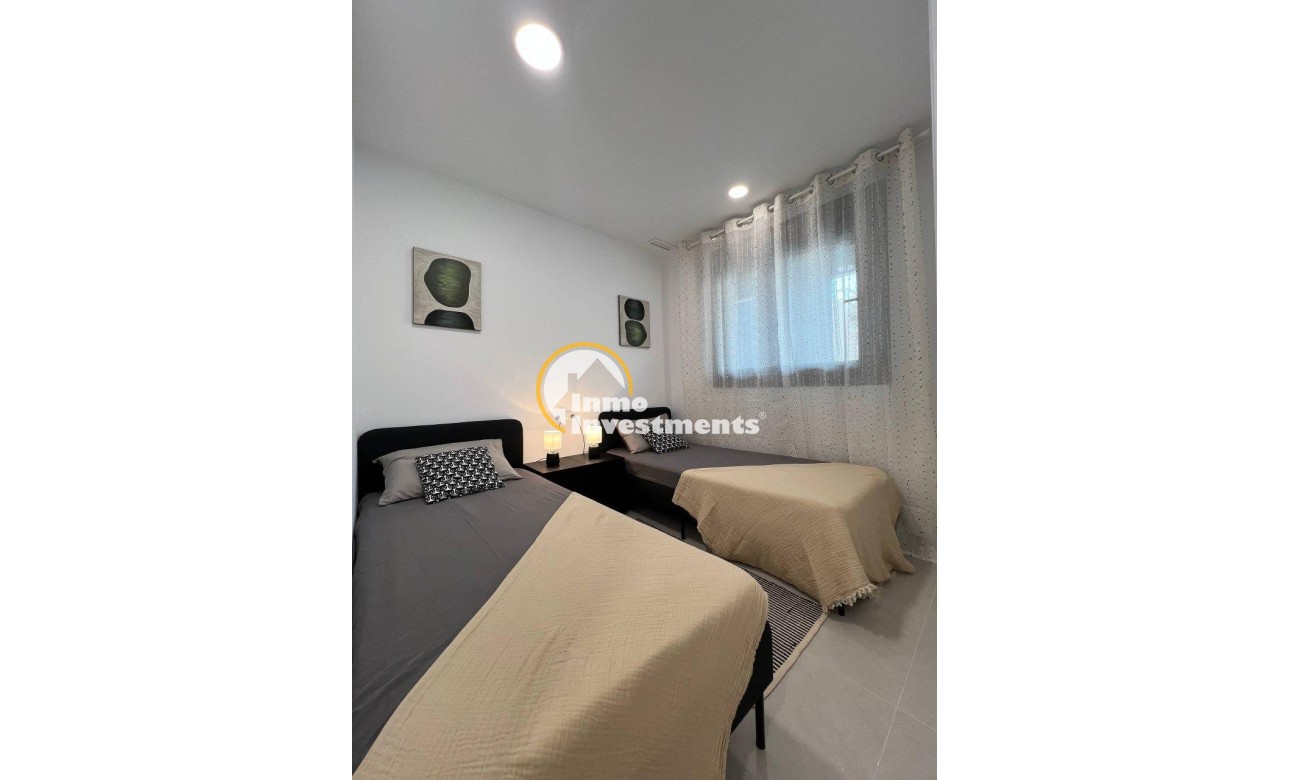 Resale - Apartment - Torrevieja - La Mata