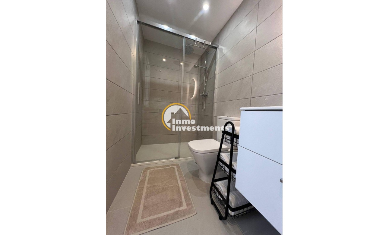 Resale - Apartment - Torrevieja - La Mata