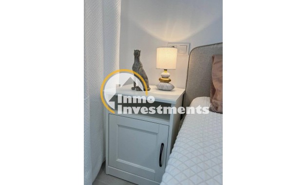 Resale - Apartment - Torrevieja - La Mata