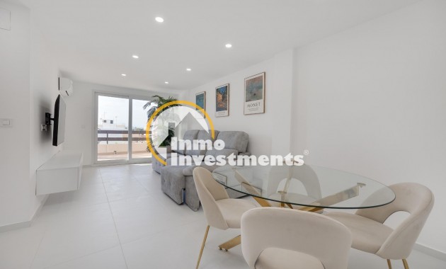 Resale - Apartment - Torrevieja - Playa de los Naufragos