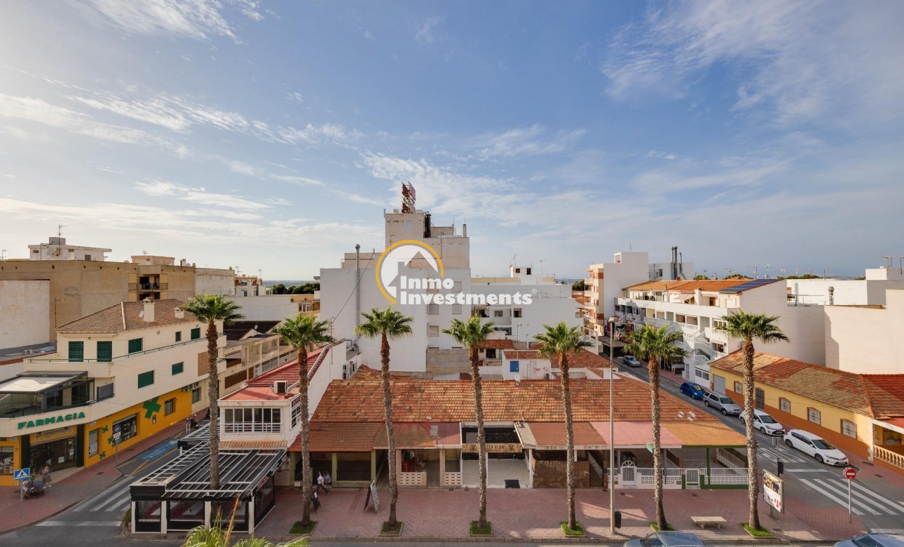 Resale - Apartment - Torrevieja - Playa de los Naufragos