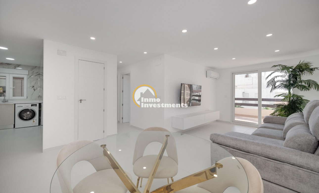 Resale - Apartment - Torrevieja - Playa de los Naufragos