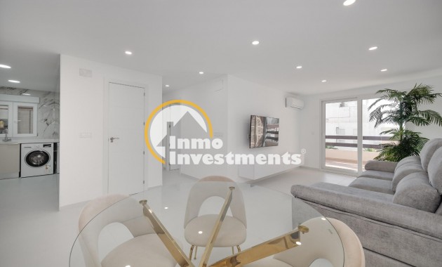 Resale - Apartment - Torrevieja - Playa de los Naufragos