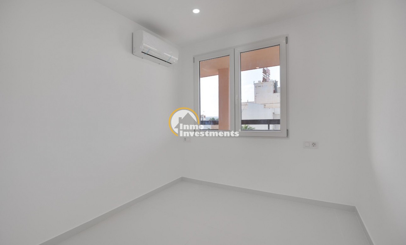 Resale - Apartment - Torrevieja - Playa de los Naufragos