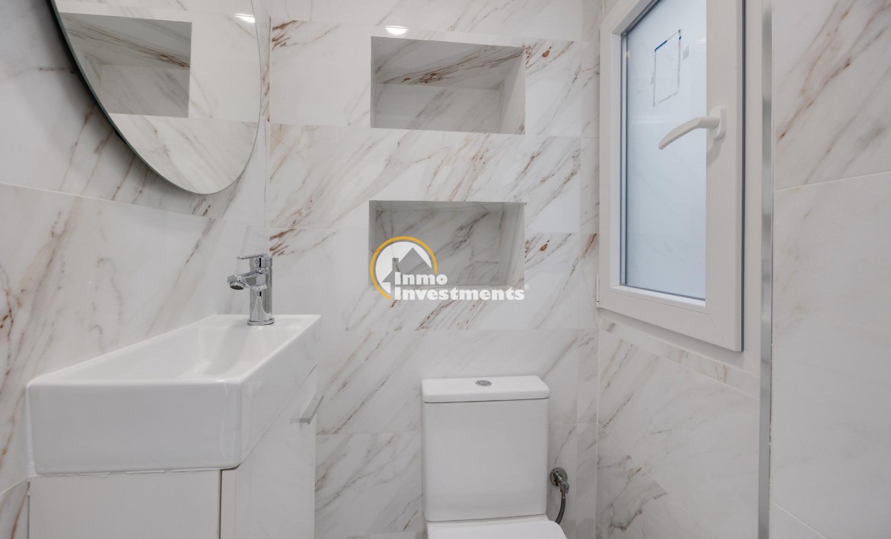 Resale - Apartment - Torrevieja - Playa de los Naufragos