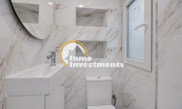 Resale - Apartment - Torrevieja - Playa de los Naufragos