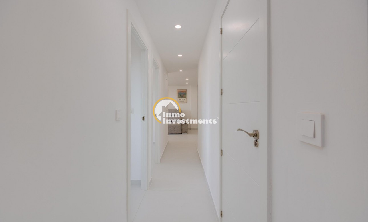 Resale - Apartment - Torrevieja - Playa de los Naufragos