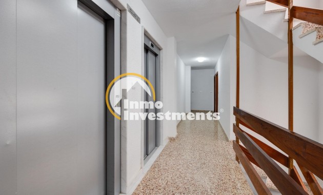Resale - Apartment - Torrevieja - Playa de los Naufragos