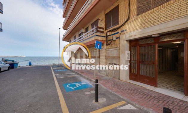 Resale - Apartment - Torrevieja - Playa de los Naufragos
