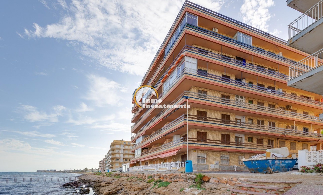 Resale - Apartment - Torrevieja - Playa de los Naufragos